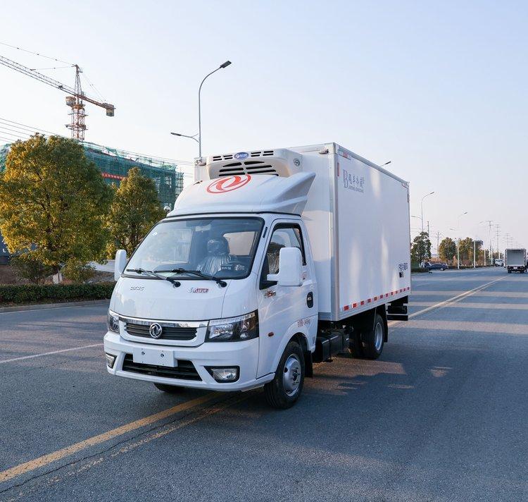 東風(fēng)途逸全柴95馬力冷藏車(chē) 家用創(chuàng)業(yè)與城市配送運(yùn)輸?shù)睦硐胫x